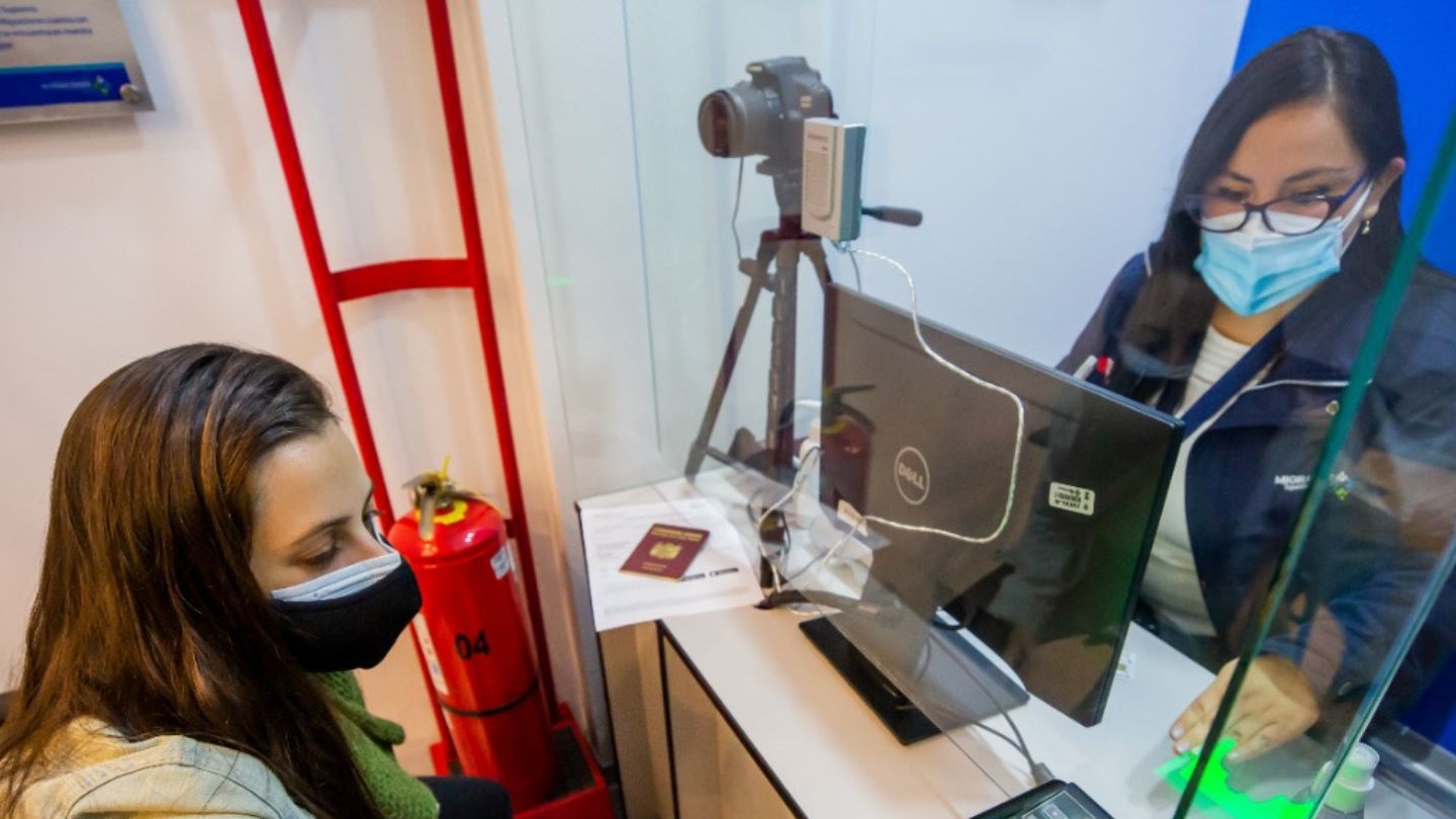 No hay citas en Migraciones para tramitar pasaporte hasta el mes de diciembre