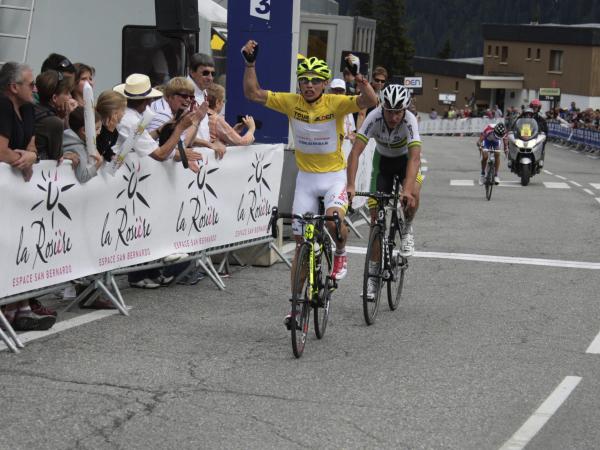 Supermán López ganó la clasificación general y la clasificación de la montaña del Tour de l'Avenir. Foto: archivo/Fedeciclismo