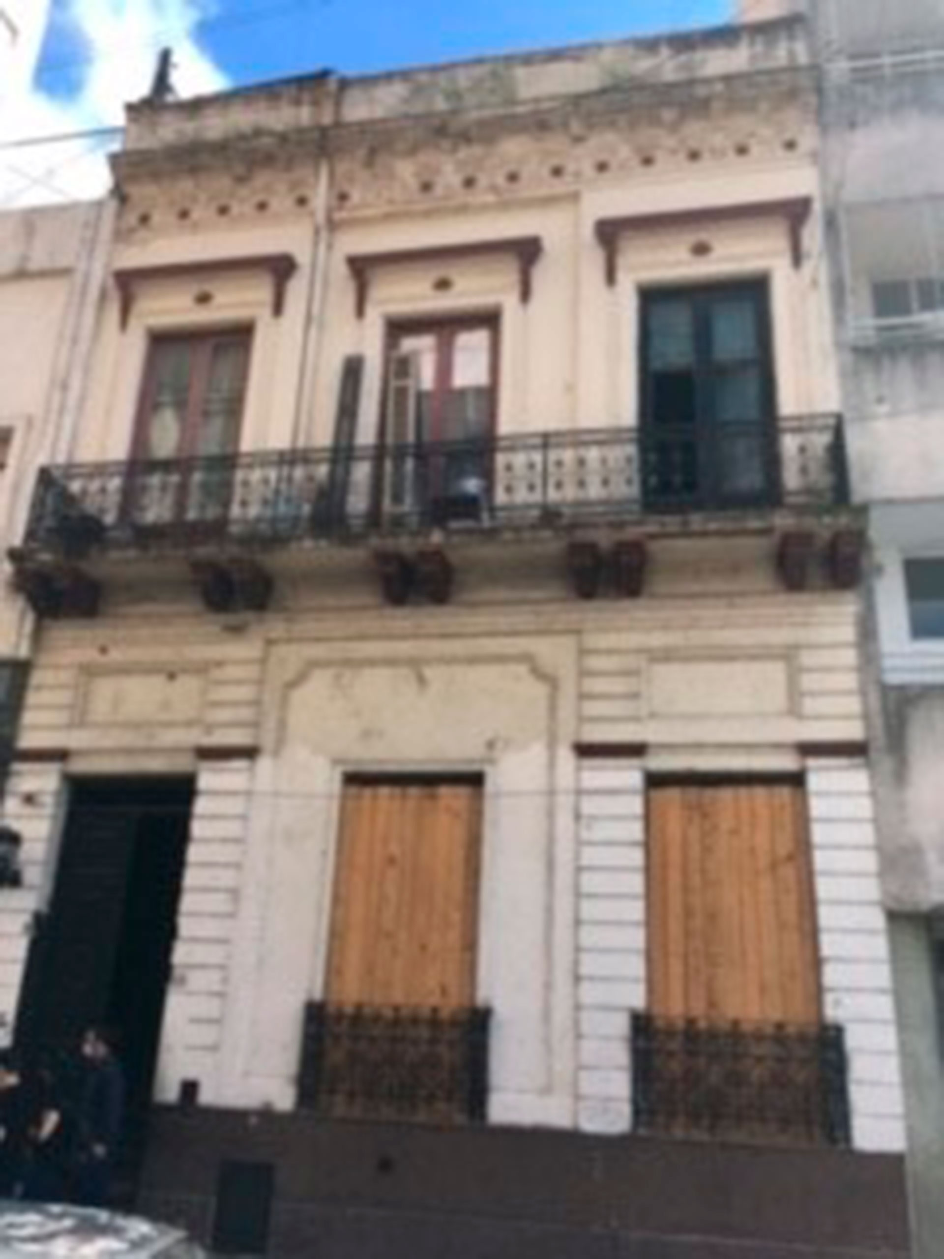 En México al 500, inmueble desarrollado en planta baja, entre piso y planta alta