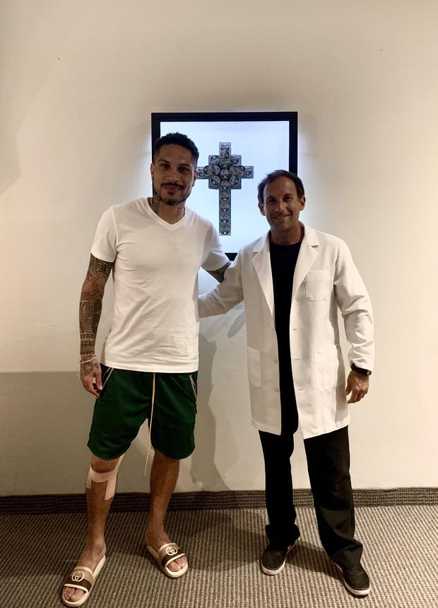 El médico conoce al delantero antes que vaya al Bayern Múnich. Foto: El Comercio.