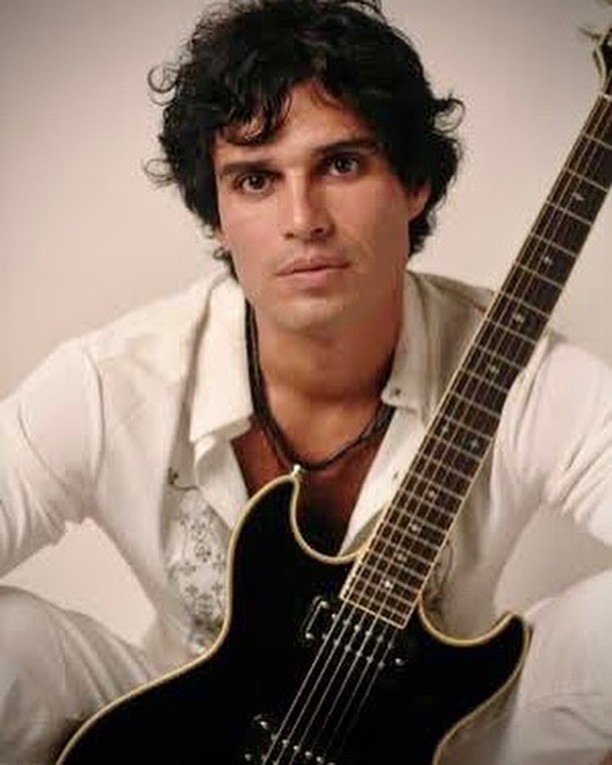 Pedro Suárez Vértiz cuenta con más de 700 mil seguidores en Instagram, donde cuenta sus anécdotas y reflexiones diarias. (Foto: Instagram)