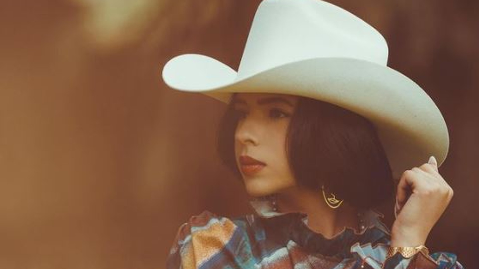 Aguilar dijo que su hija, al ser una niña, todavía no sabe cómo reaccionar ante este tipo de situaciones (Foto: Instagram/angela_aguilar_)