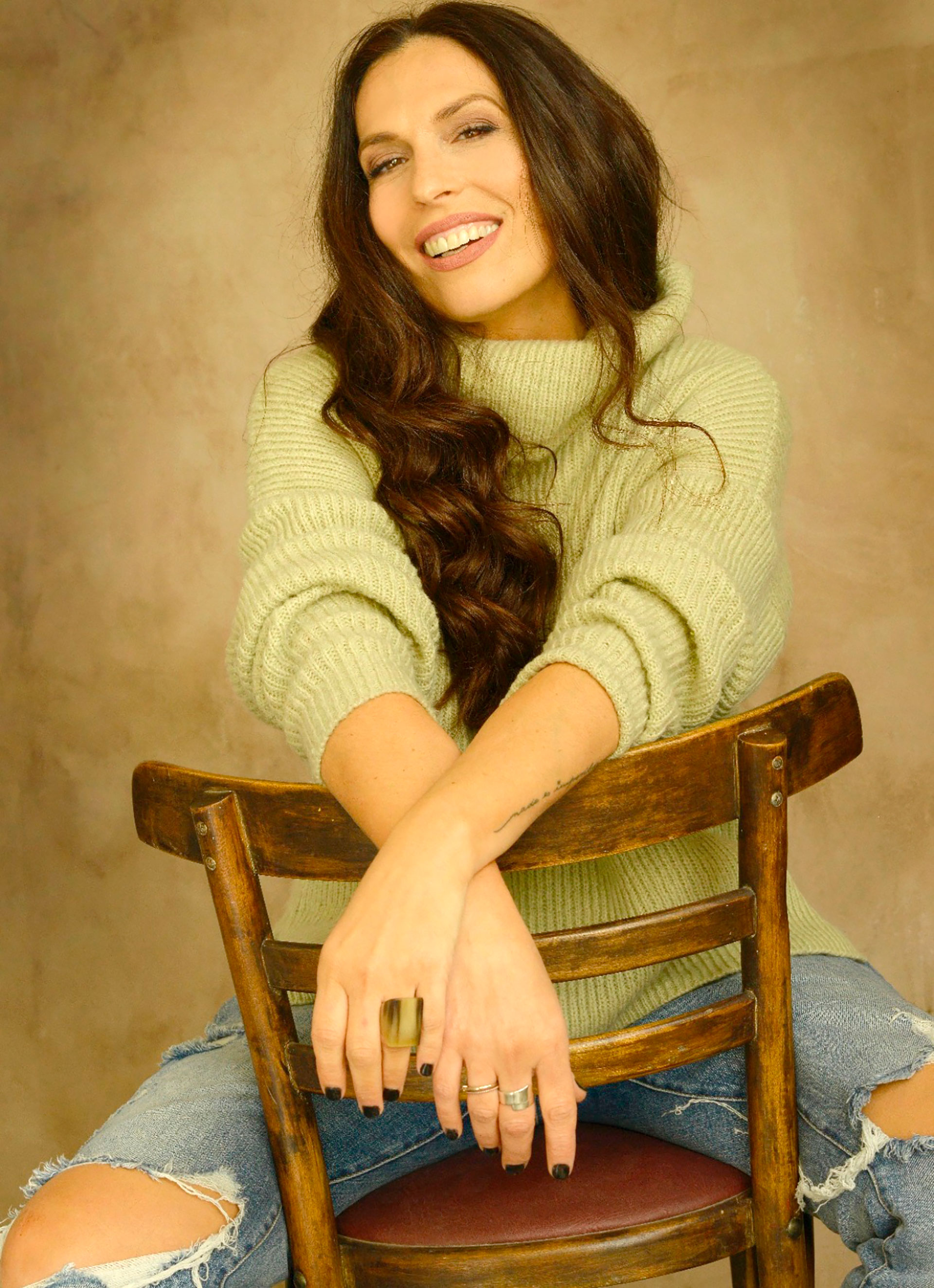 En su antebrazo tiene un tatuaje que dice: "Nada es imposible", y se refiere a "nada", ni lo bueno ni lo malo