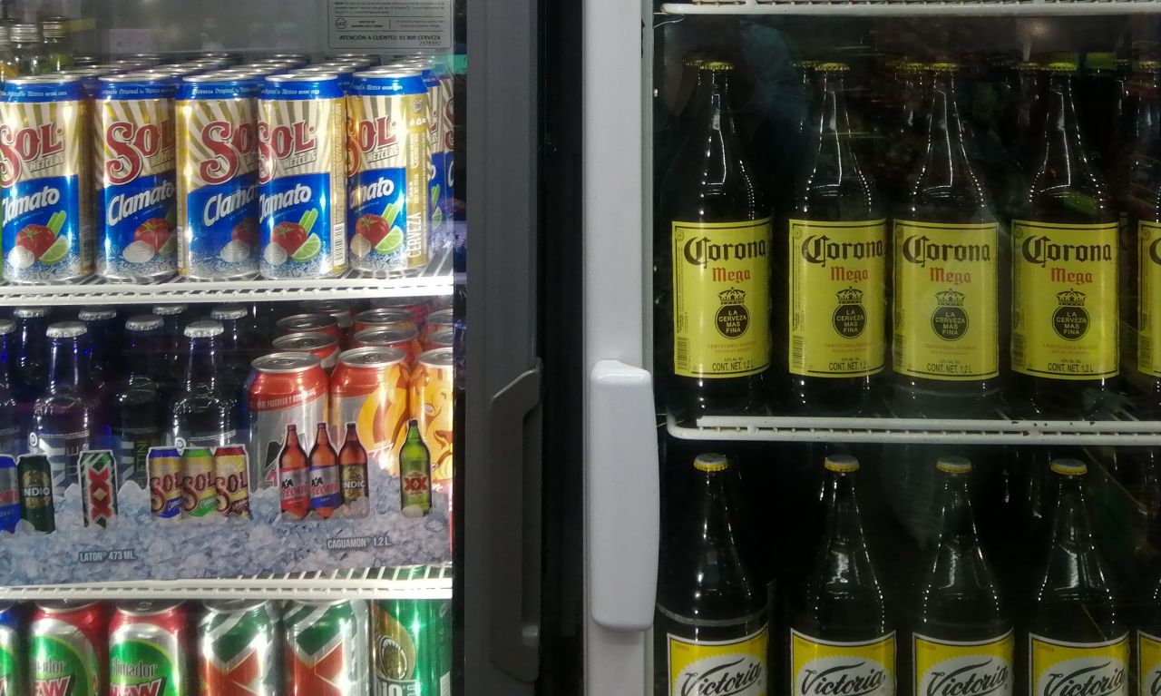 La cerveza campechaneada se refiere a la combinación de la clara con la oscura. Foto: Cuartoscuro