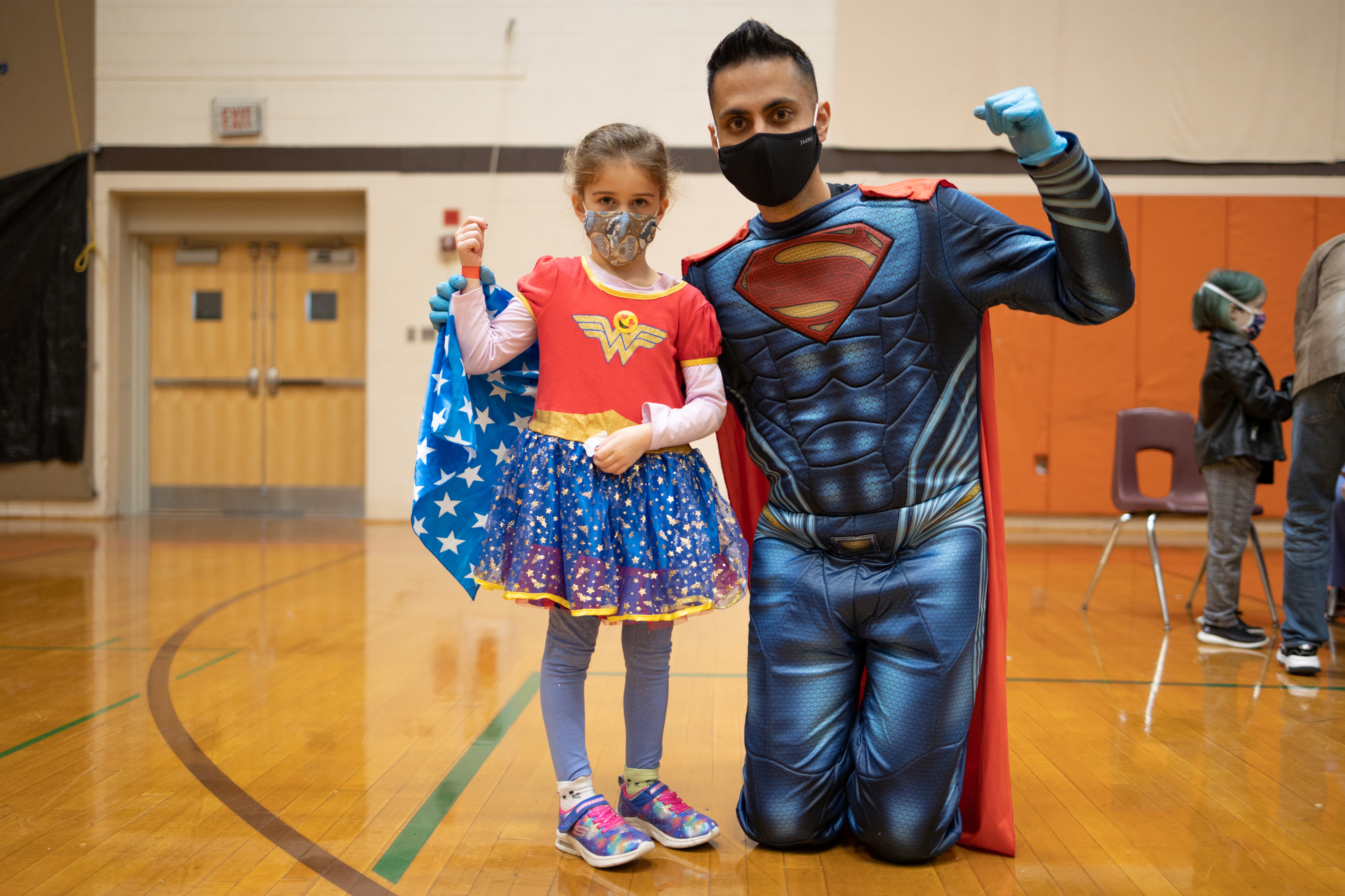 En Estados Unidos, la empresa Pfizer solicitó la autorización para que su vacuna de ARN mensajero se aplique como refuerzo en niños/ REUTERS/Hannah Beier