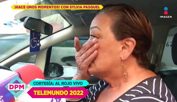 Sylvia Pasquel rompió en llanto al hablar acerca de las acusaciones que ha recibido su familia y las críticas hacia su madre (Foto: captura de pantalla/Twitter)