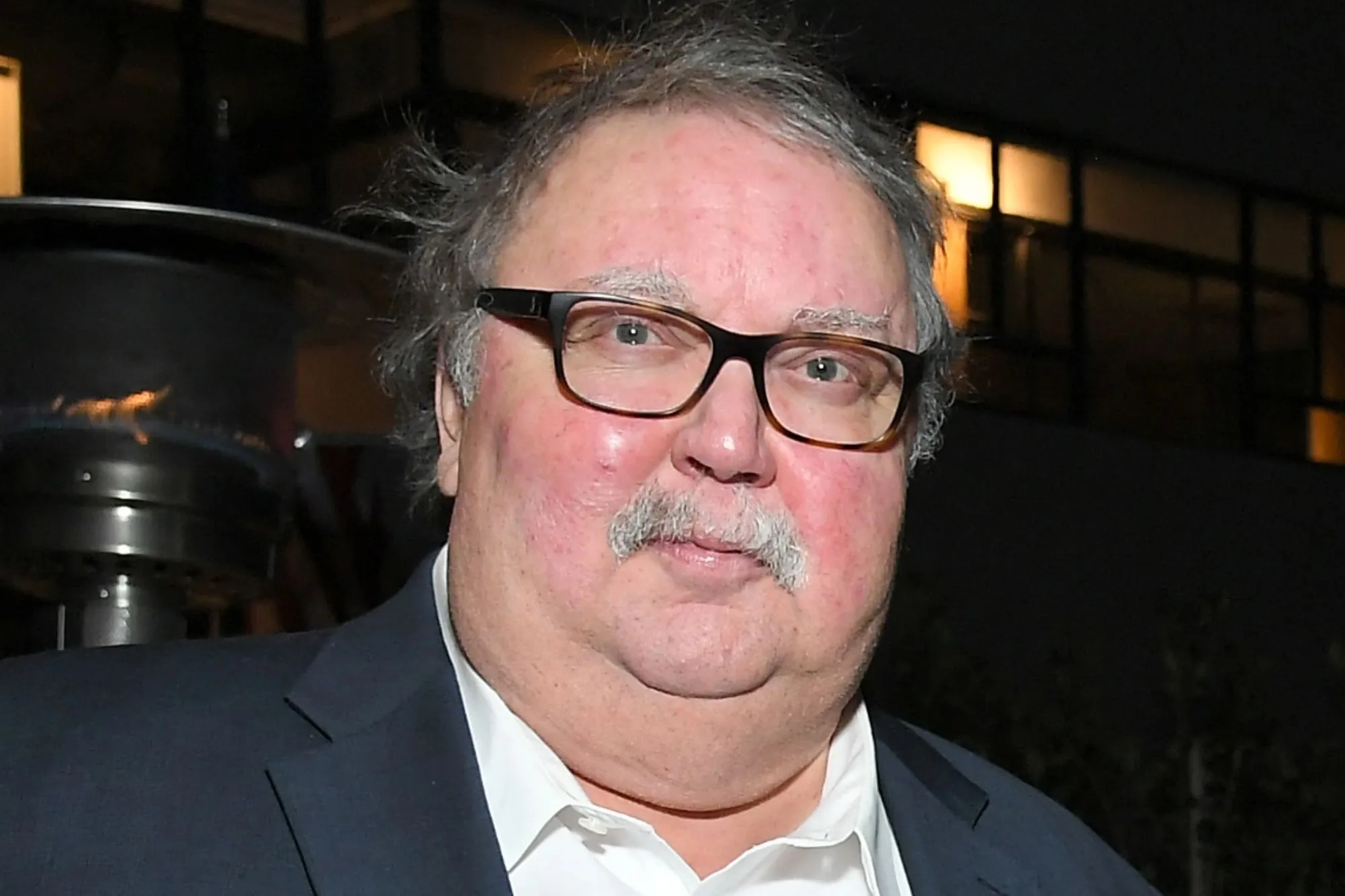 Mike Hagerty murió a los 67 años después de reaccionar de manera adversa a un medicamento que lo puso en coma y le causó la muerte