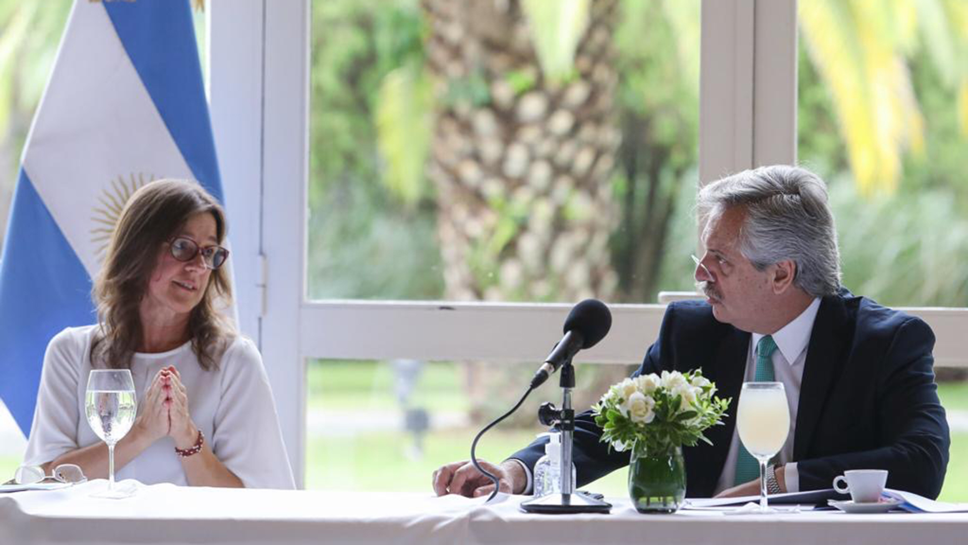 La ex ministra de Seguridad junto a Alberto Fernández