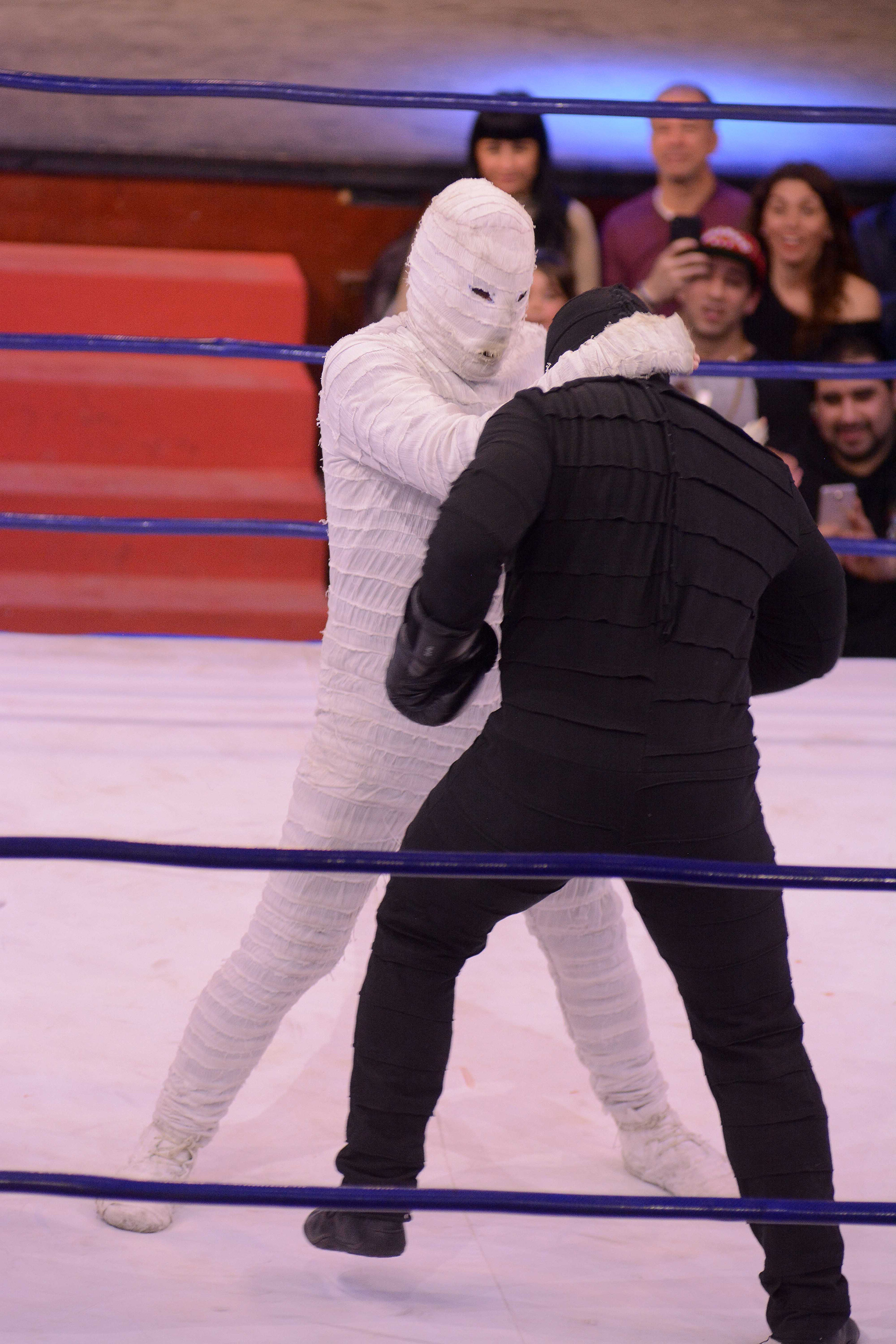 La Momia Blanca contra La Momia Negra, uno de los históricos enfrentamientos