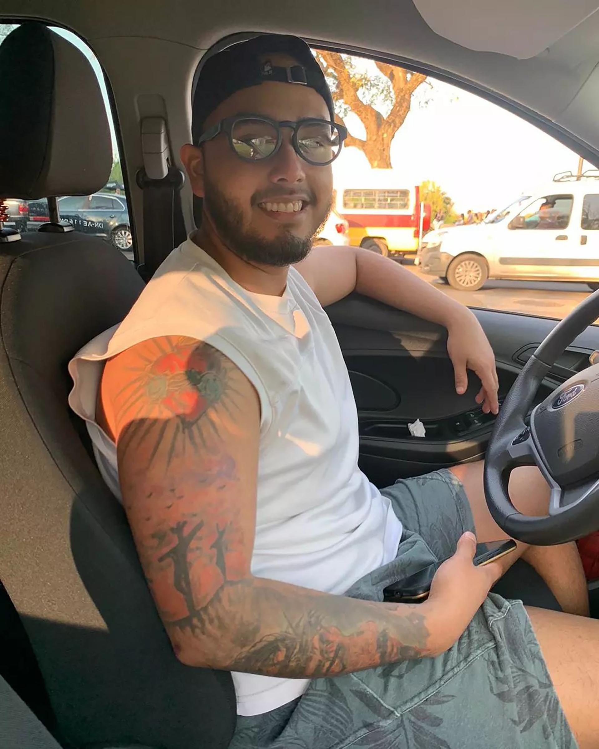 El joven venezolano sufrió varias heridas y un fuerte traumatismo de cráneo.