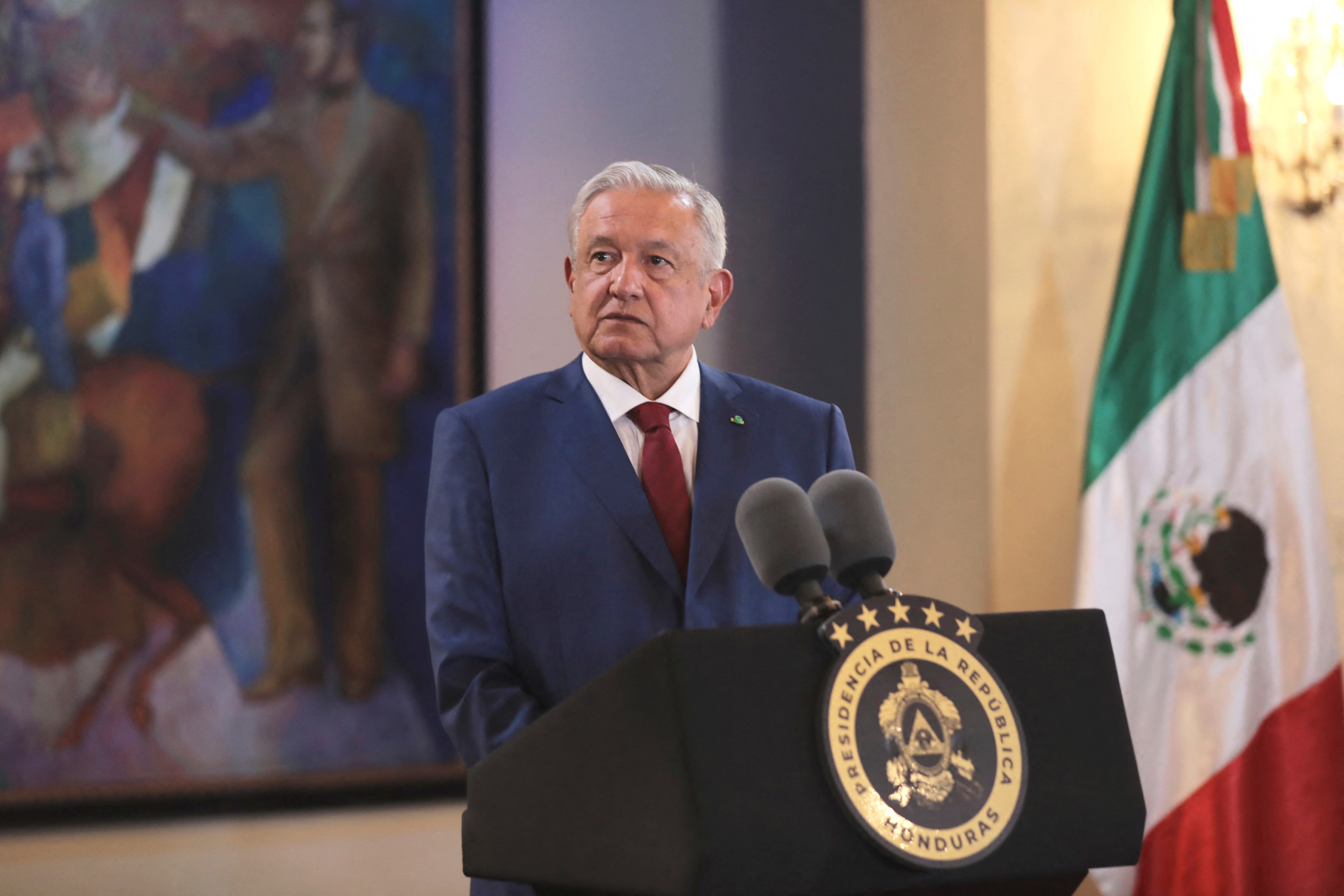 El presidente López Obrador ha recalcado que su gobierno no es represor contra la prensa, pues argumenta que el crimen organizado es quien mata a periodistas (Foto: Reuters)