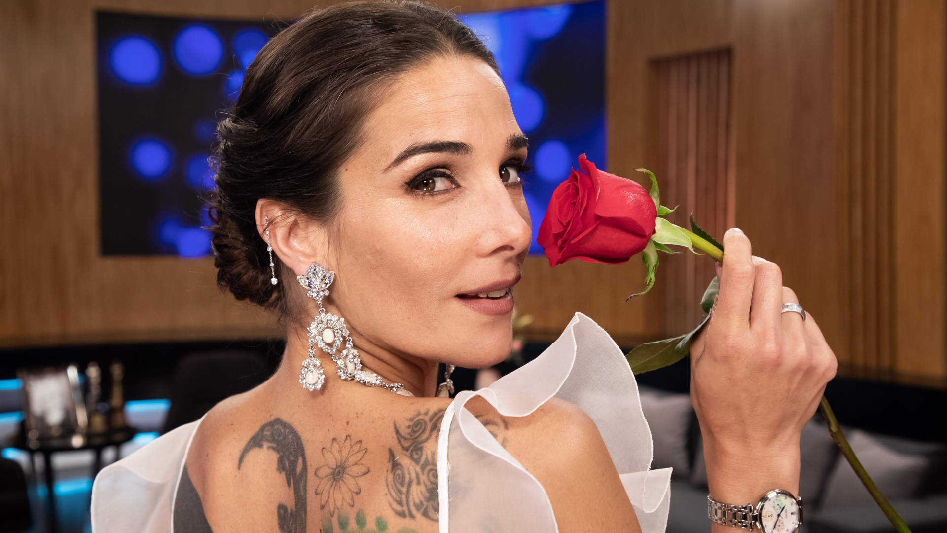 Juana Viale se puso al frente del programa de Mirtha Legrand y logró el reconocimiento de Aptra con una nominación (StoryLab)