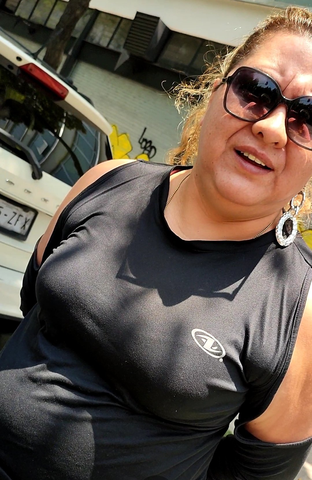 Las fotos de la agresora ya circulan en redes sociales. Twitter: @CaosVialCDMX